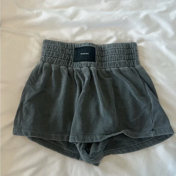 Talentless shorts - Picture 3 of 3